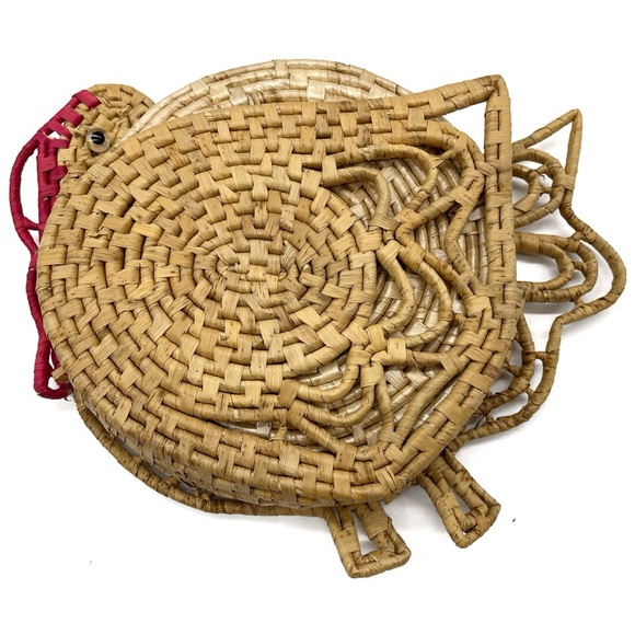 70s Wicker Straw Chicken Trivet Set Woven Rattan Pot Holder 3 Rattan Trivets - Picture 1 of 4